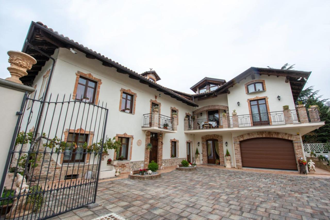 Diano dʼAlba Ca Reginella B&B المظهر الخارجي الصورة