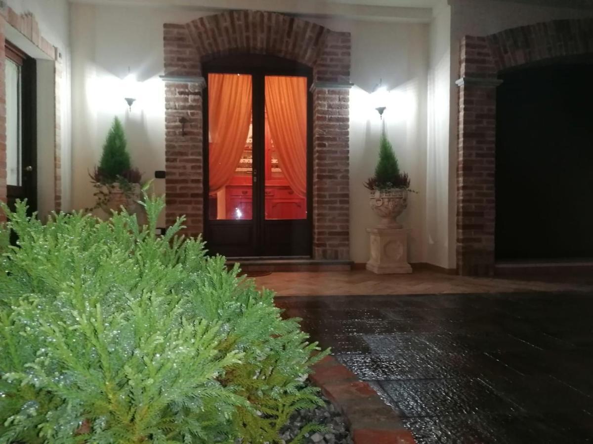 Diano dʼAlba Ca Reginella B&B المظهر الخارجي الصورة